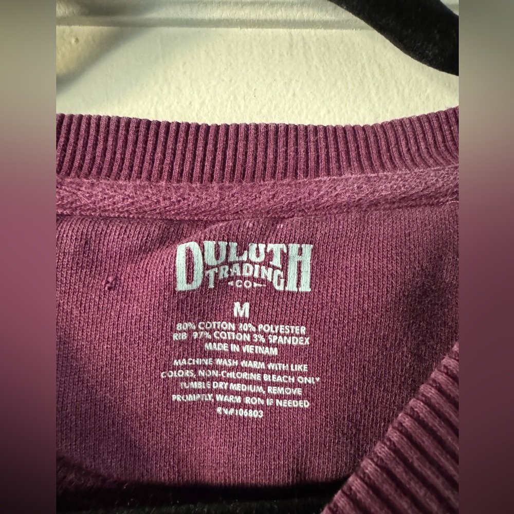Duluth Trading size medium women’s sweatshirt - Picture 4 of 5